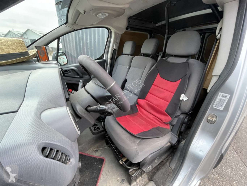 عربة نفعية Peugeot