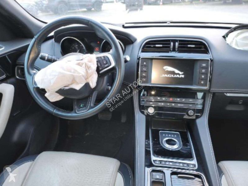Samochód dostawczy Jaguar