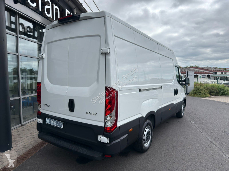Iveco 35S14 V ASC Kastenwagen Transporter