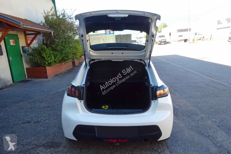 عربة نفعية Peugeot 1,5 HDI 100