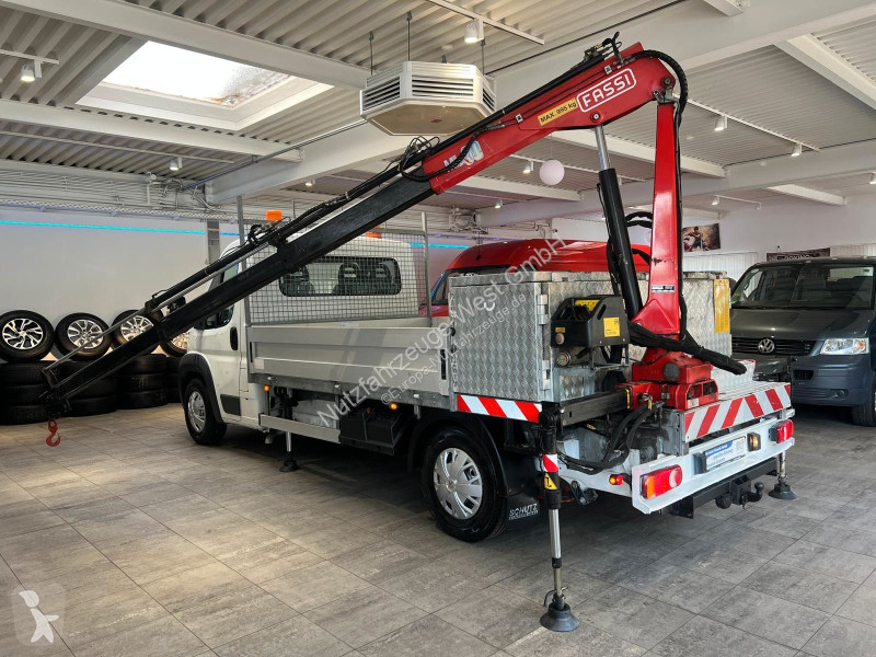 عربة نفعية Peugeot 3,0 HDI Fassi Kran M30A.13...
