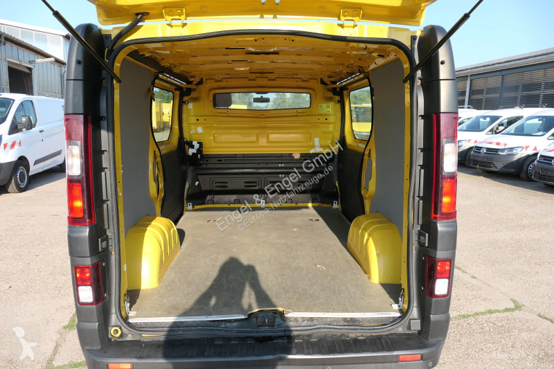 عربة نفعية Renault Trafic 1,6 dCi L1H1 2,7t...