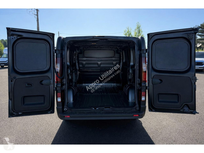 Véhicule utilitaire Renault TRAFIC 3T0 L1H1...