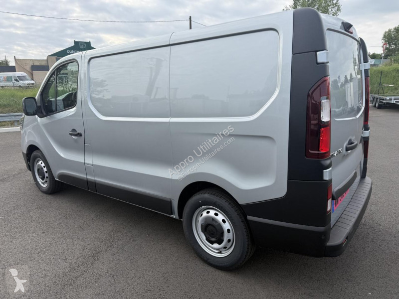 Véhicule utilitaire Renault TRAFIC 3T0 L1H1...