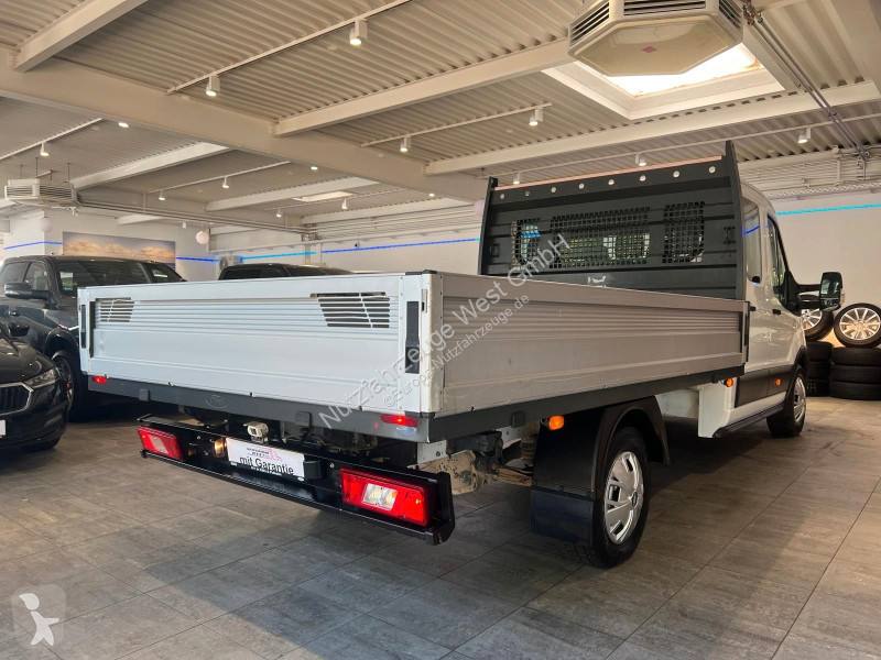 عربة نفعية Ford TDI Maxi DoKa...