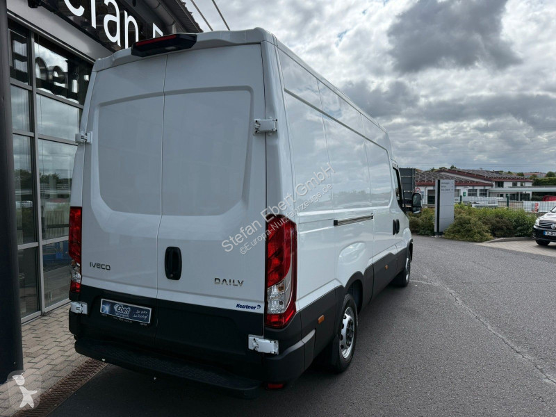 عربة نفعية Iveco 35S16HA8 V Kühlkastenwagen *R...