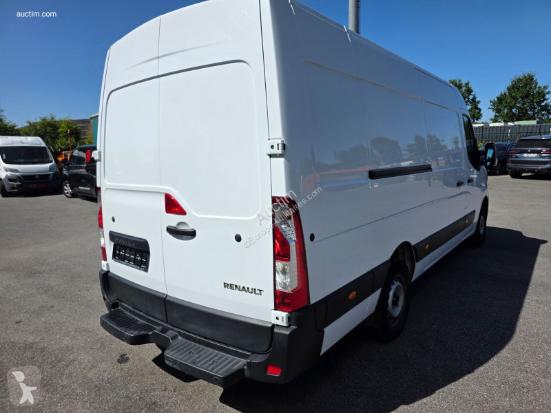 عربة نفعية Renault master