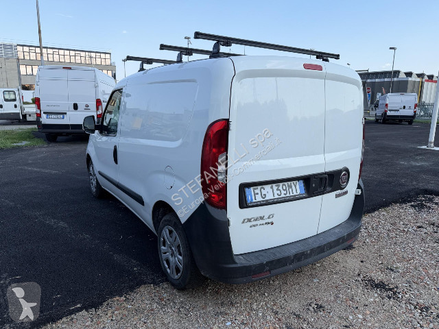 عربة نفعية Fiat Doblo Cargo 1.3 mjt 16v SX 95cv...