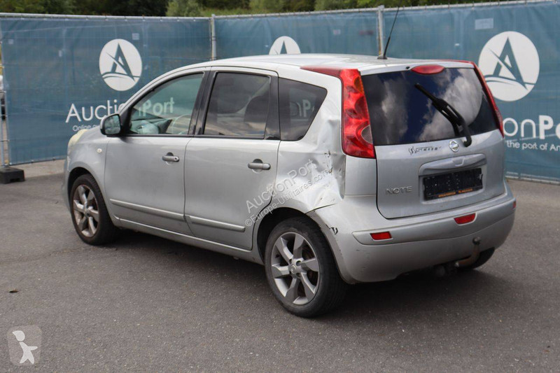 Nyttofordon Nissan