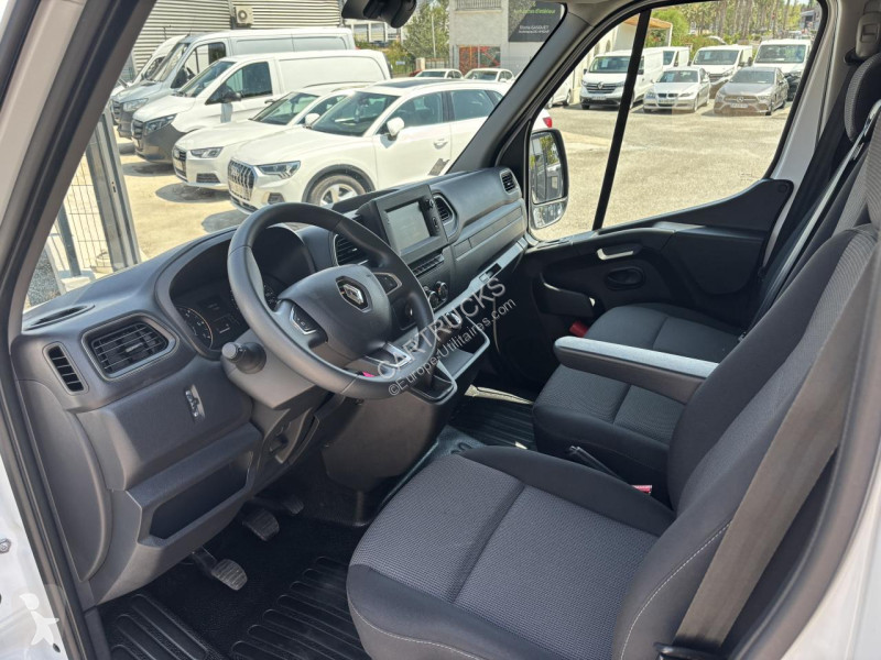 Véhicule utilitaire Renault MASTER Grand...
