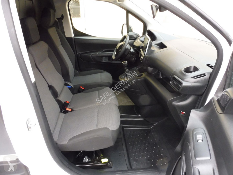 Furgoneta Peugeot PARTNER LONG 950KG BLUEHDI...