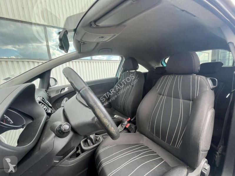 عربة نفعية Opel
