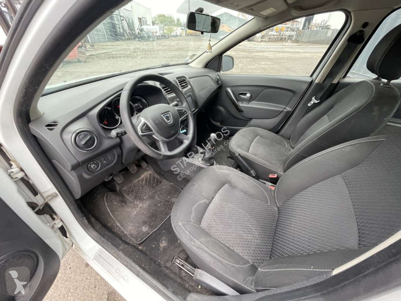 عربة نفعية Dacia