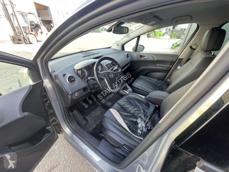Samochód dostawczy Opel