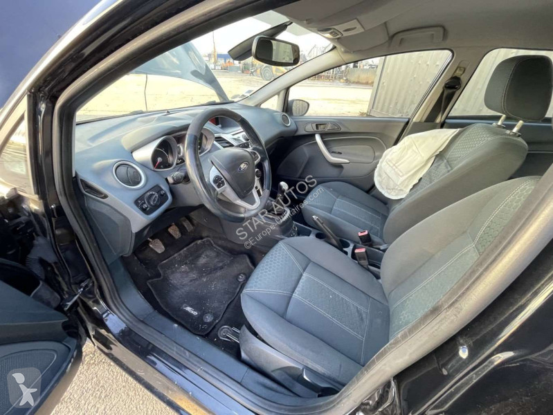 Véhicule utilitaire Ford
