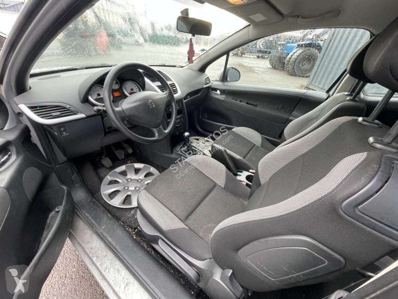 Peugeot  van