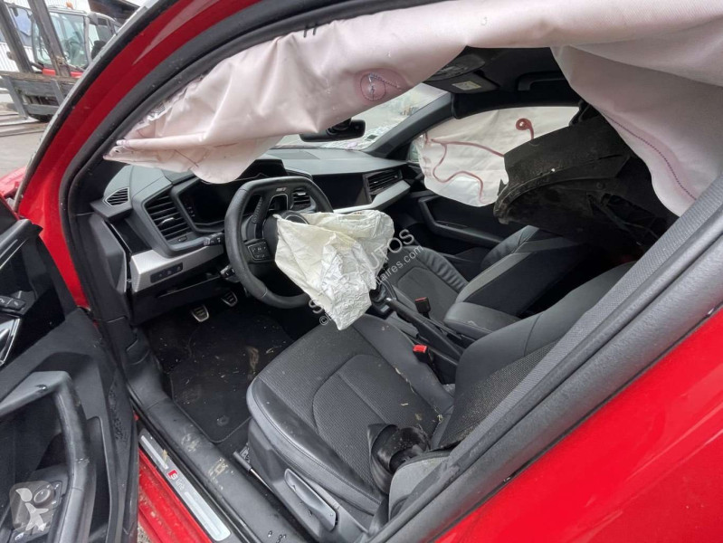 عربة نفعية Audi