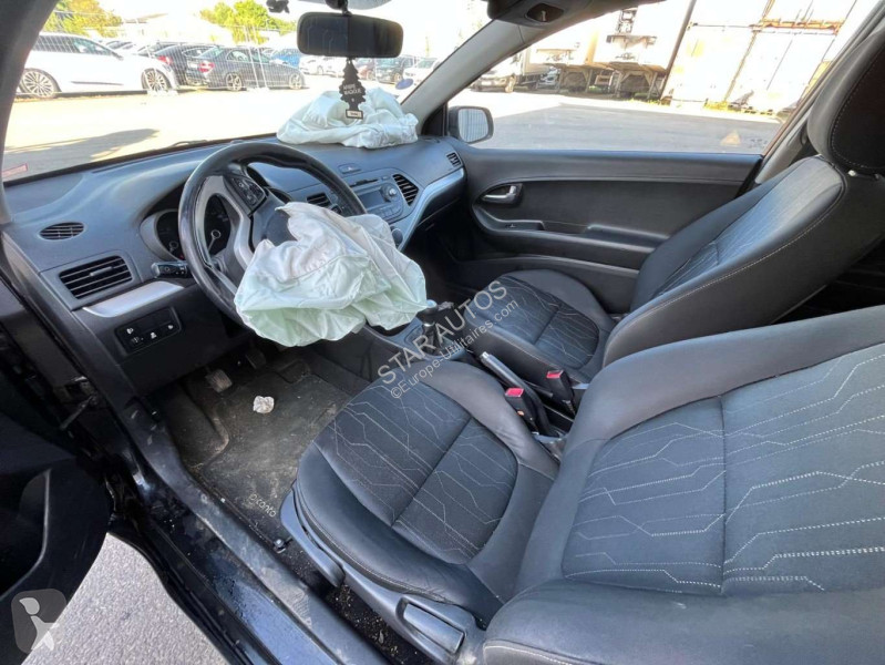 Véhicule utilitaire KIA