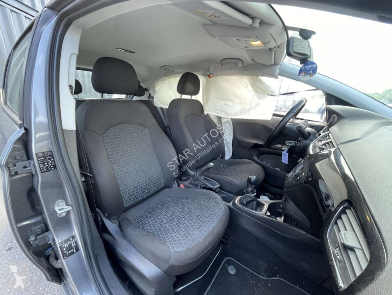Véhicule utilitaire Opel