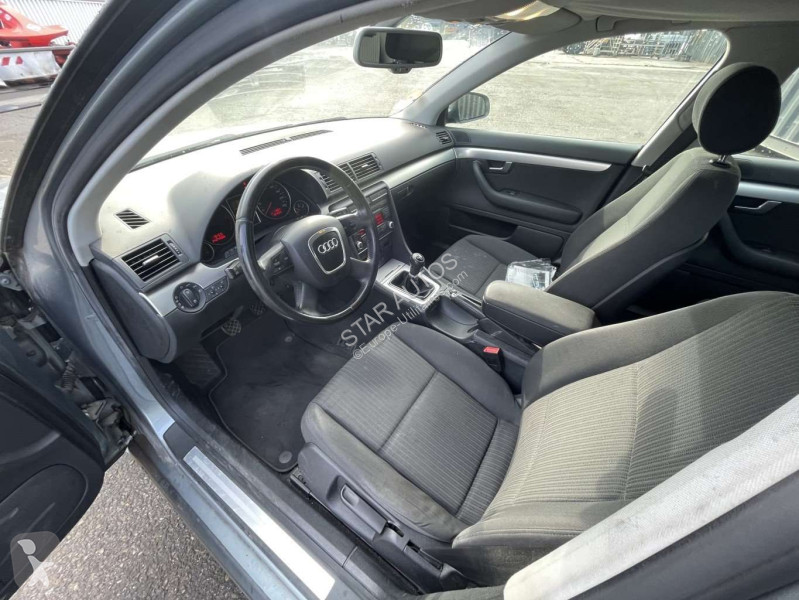 عربة نفعية Audi