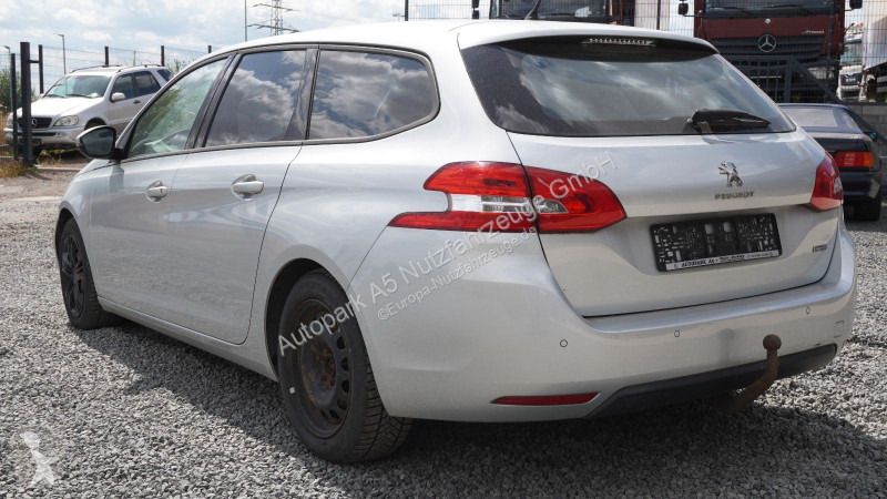 عربة نفعية Peugeot Active
