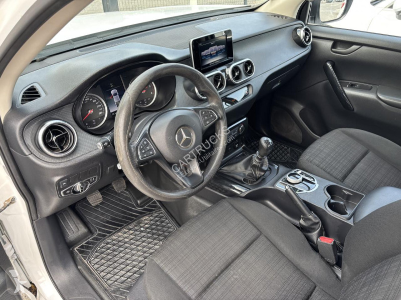 Nyttofordon Mercedes CLASSE X X 220 d  - BM 470...
