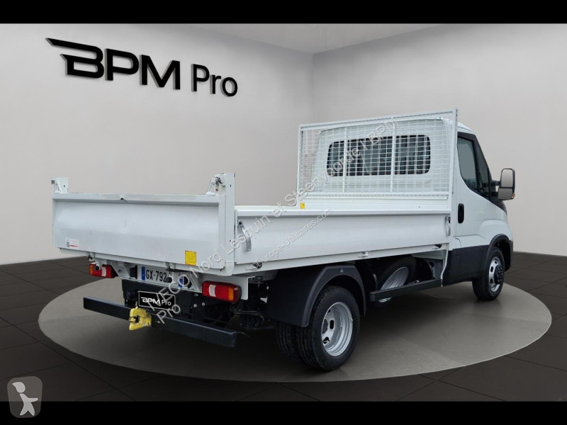 Véhicule utilitaire Iveco CCb 35C16H...