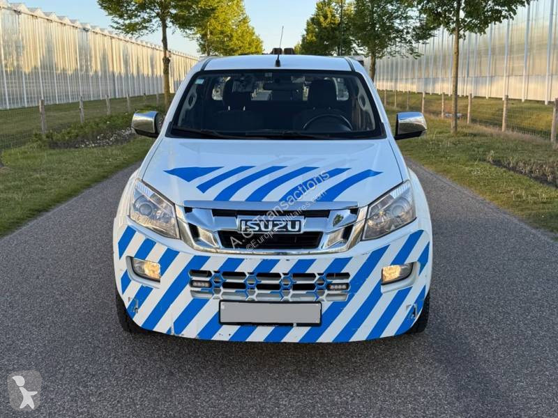 Furgoneta Isuzu