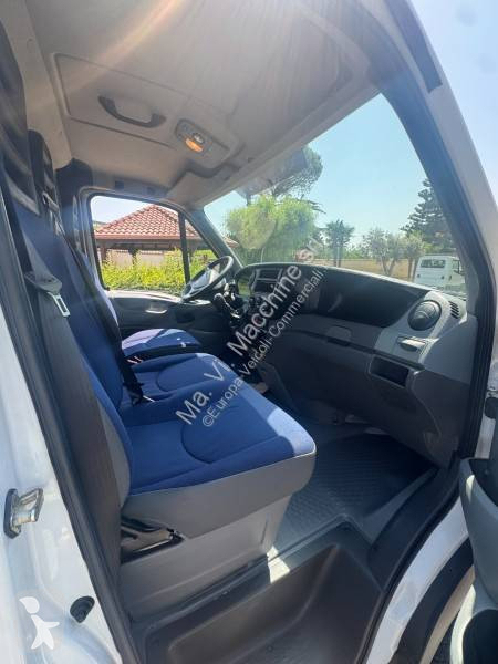 عربة نفعية Iveco