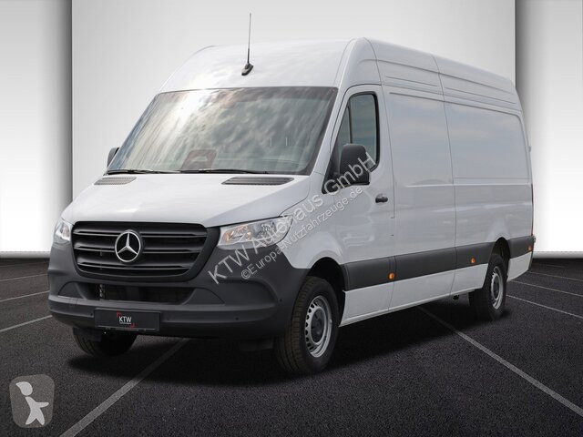 Véhicule utilitaire Mercedes Sprinter 317...