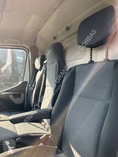 عربة نفعية Renault