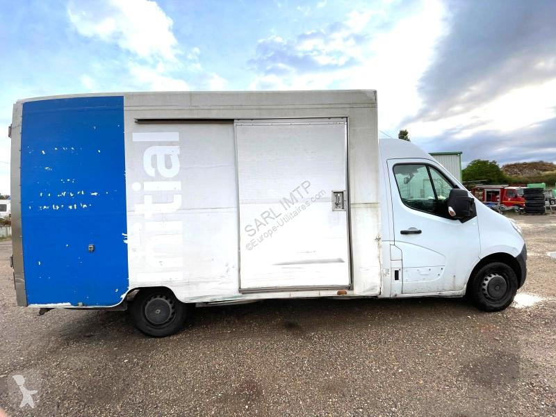 Renault CAISSE CARREE L3H2 MASTER DCI 130...