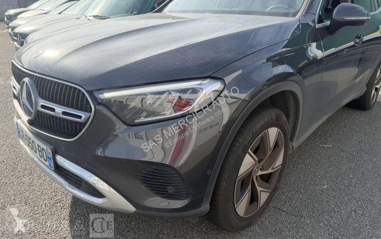 عربة نفعية Mercedes