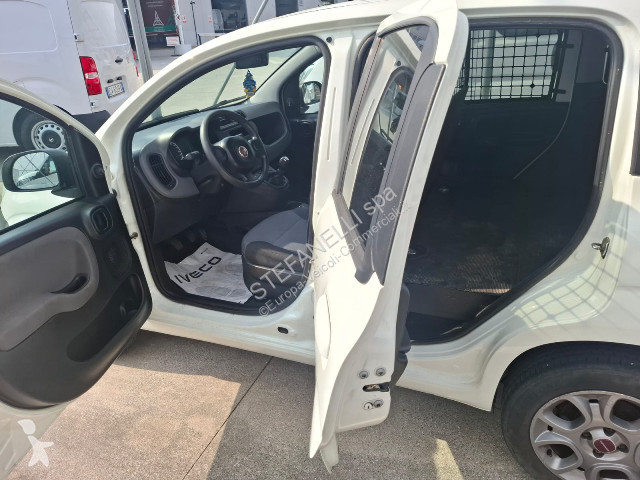 عربة نفعية Fiat Panda van 1.3 mjt Pop 80cv 4x4...
