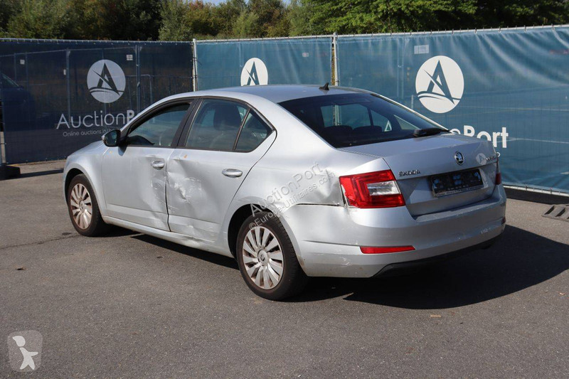 عربة نفعية Skoda