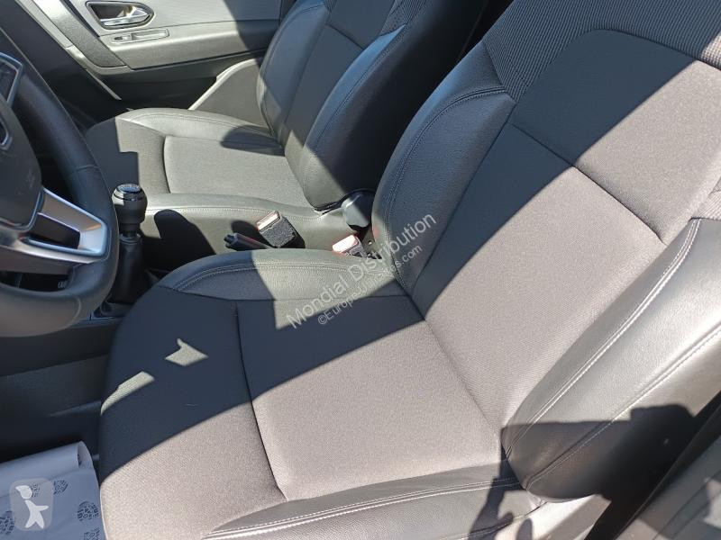 عربة نفعية Renault DCI 75