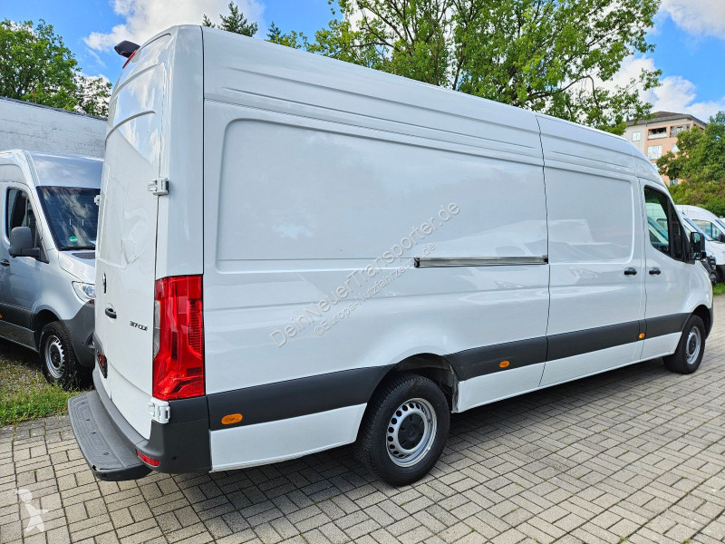 Mercedes 317 CDI...