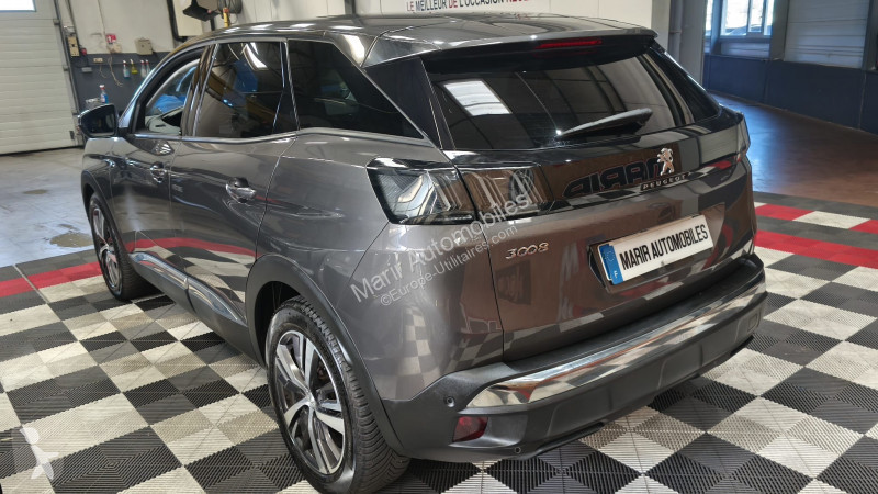 Samochód dostawczy Peugeot