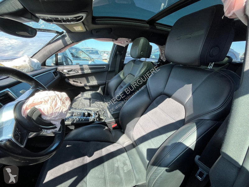Véhicule utilitaire Porsche 3.0i V6 360 GTS /...