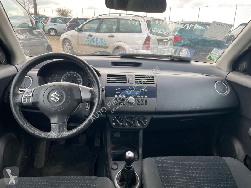 Samochód dostawczy Suzuki 1.3 DDiS 75 / AW506