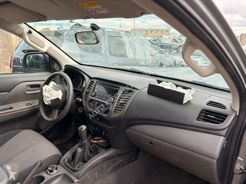 Samochód dostawczy Mitsubishi 2.4 DiD 154...