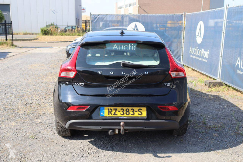 عربة نفعية Volvo