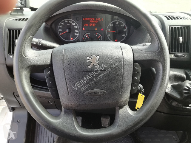 عربة نفعية Peugeot Boxer HDi 335 L3H2