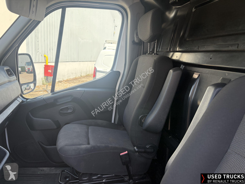 Samochód dostawczy Renault
