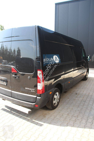 عربة نفعية Renault Crossover