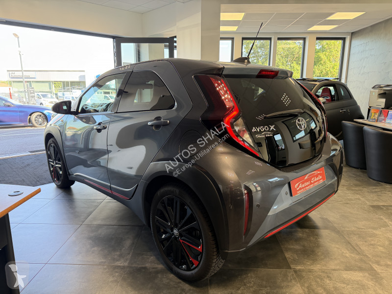 عربة نفعية Toyota AYGO X 1.0 VVT-I 72CH...