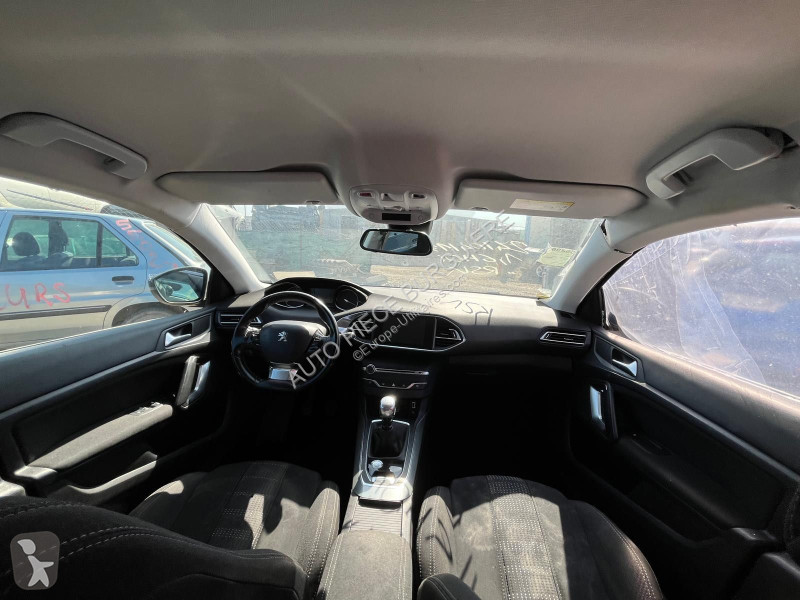 عربة نفعية Peugeot II 1.6 BlueHDi 120 Allure /...