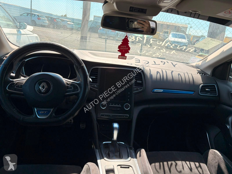 Véhicule utilitaire Renault Mégane IV 1.6...