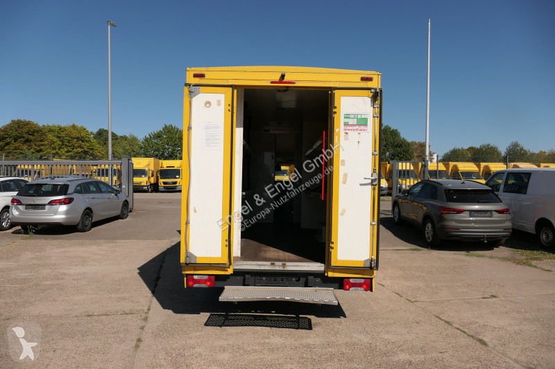 Véhicule utilitaire Iveco Daily 35 S11 C30C...