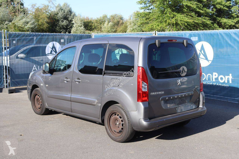 Véhicule utilitaire Peugeot